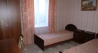 Гостиница Guest House Solnechny Briz Сукко Двухместный номер с 2 отдельными кроватями-8